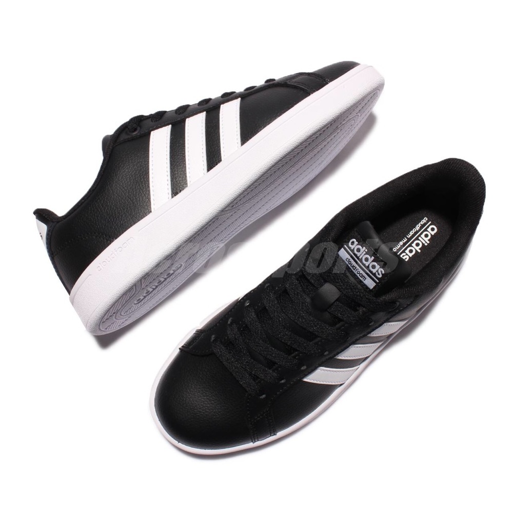 Adidas Cloudfoam Sneakers — Like New